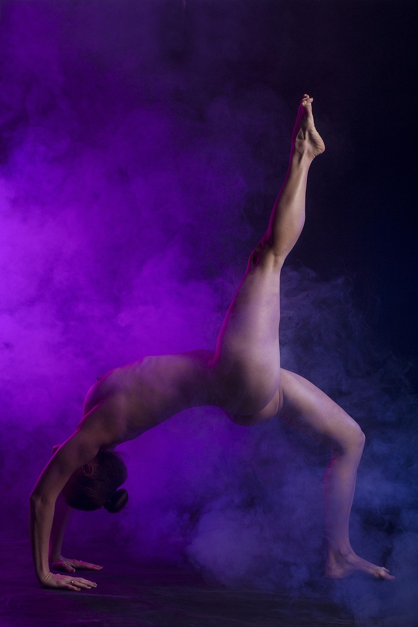 home-hero people, woman, yoga, adult, girl, art, young, beauty, portrait, model, artistic, fitness, sports, flexibility, flexible, lilac fitness, lilac yoga, lilac art, lilac beauty, lilac model, lilac portrait, lilac workout, lilac sports